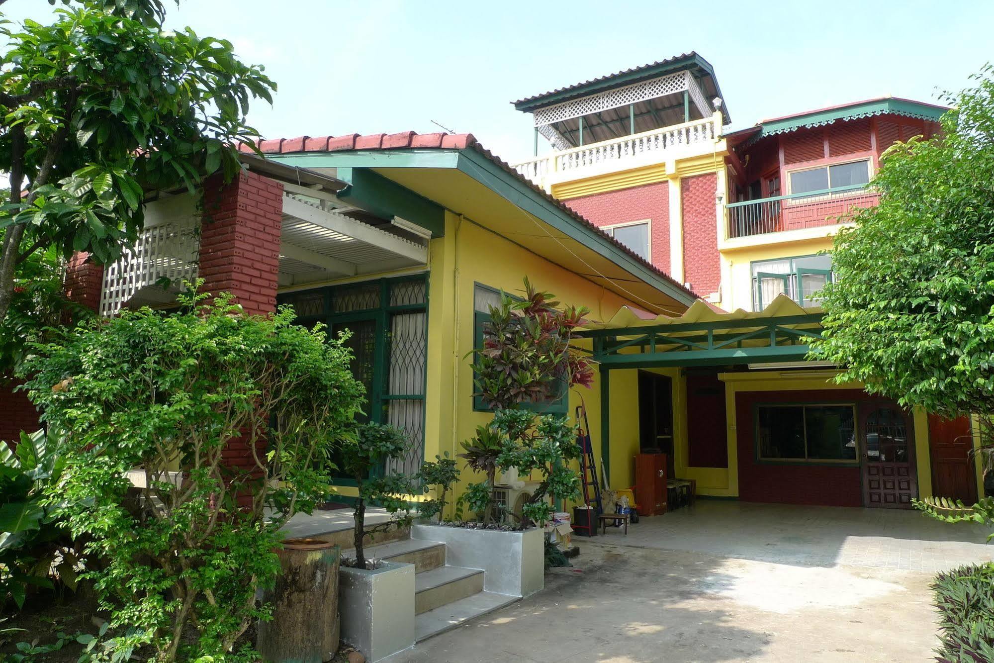 Baan Kaewta Hotel Chiang Mai Bagian luar foto