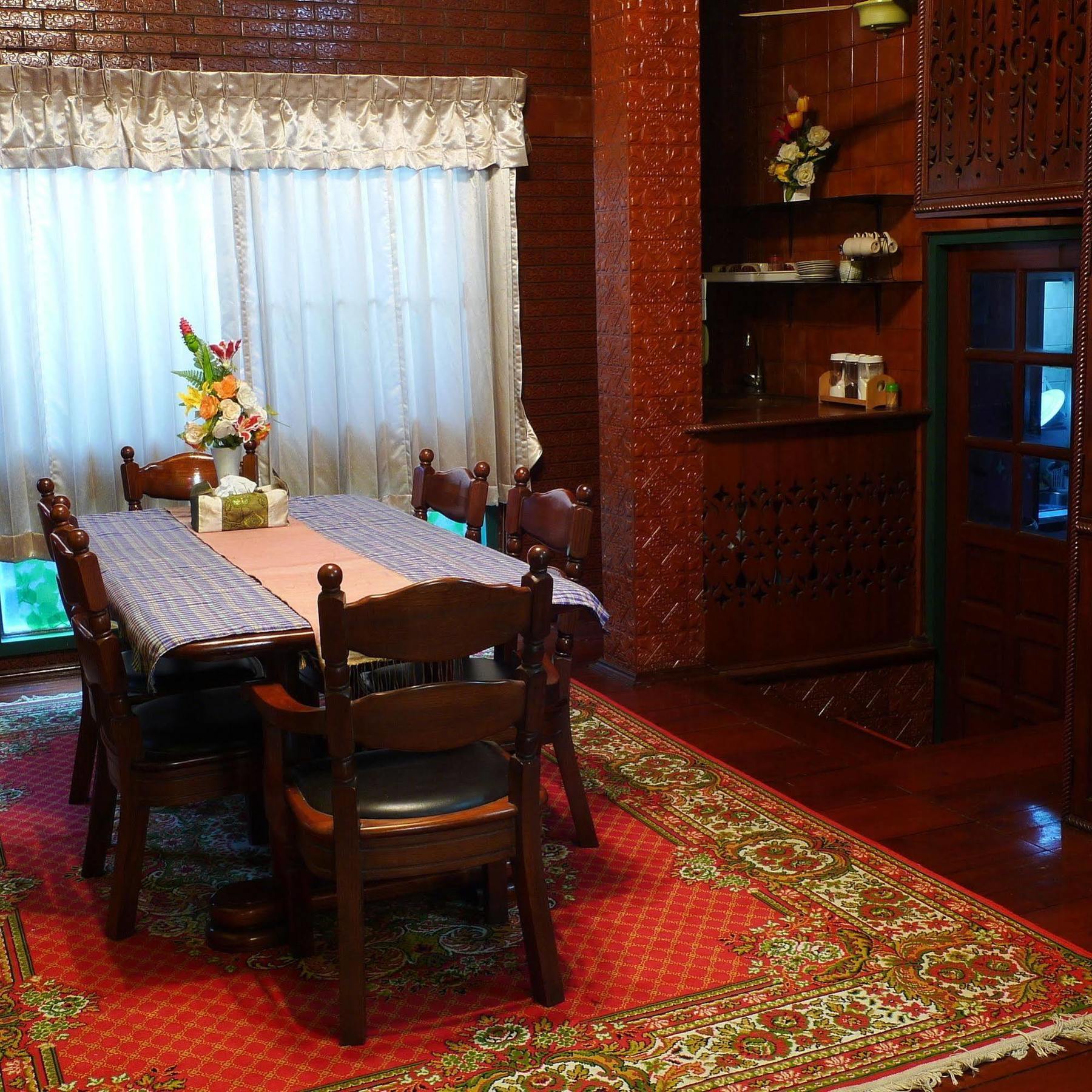 Baan Kaewta Hotel Chiang Mai Bagian luar foto