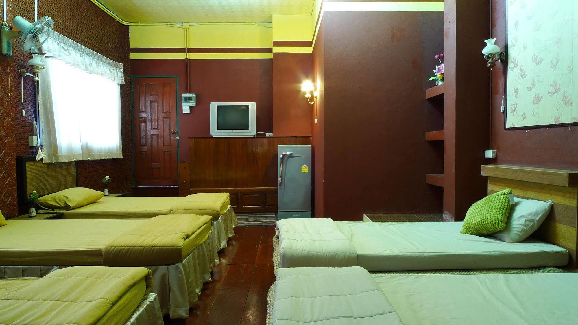 Baan Kaewta Hotel Chiang Mai Bagian luar foto
