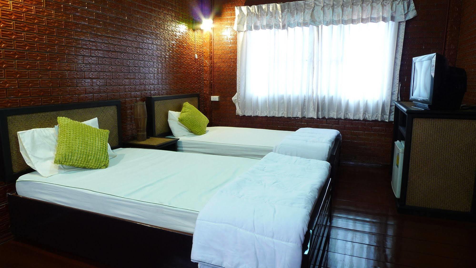 Baan Kaewta Hotel Chiang Mai Bagian luar foto
