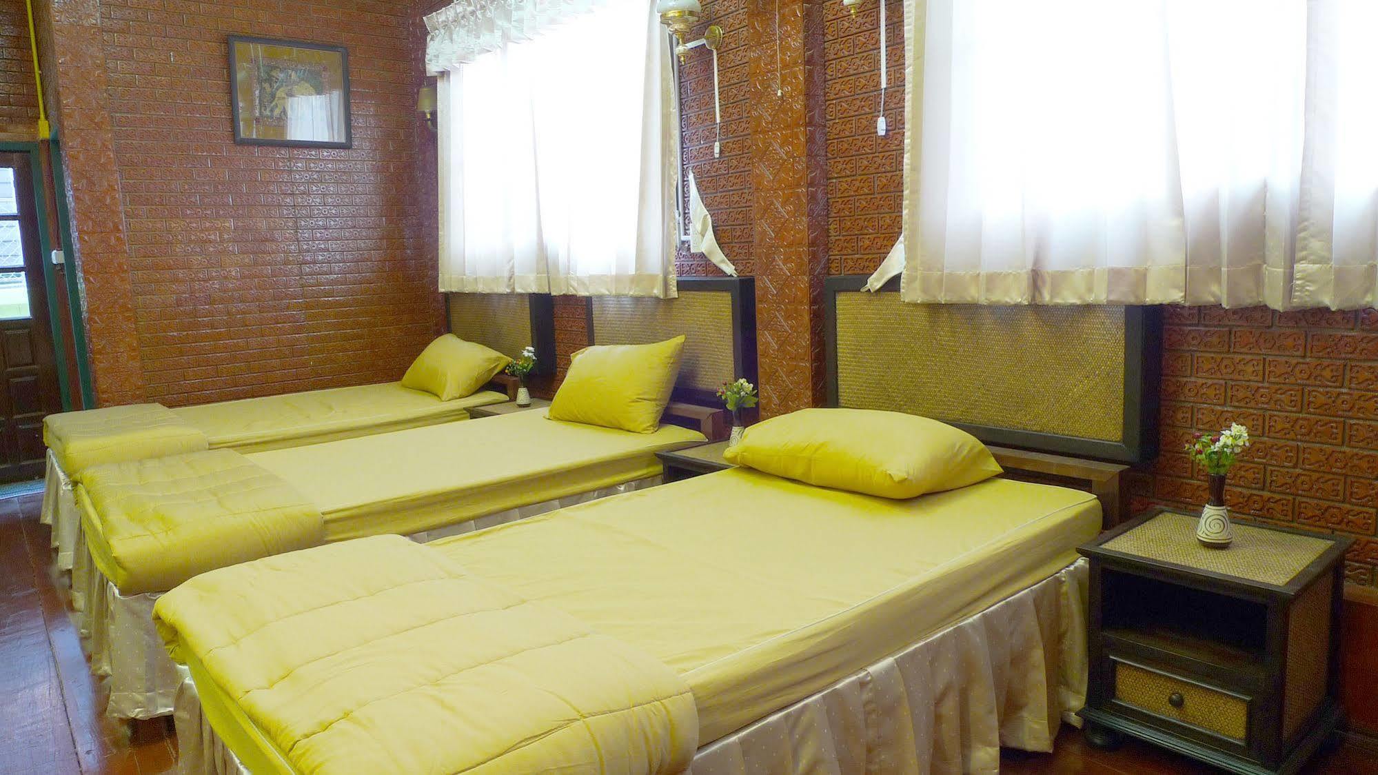 Baan Kaewta Hotel Chiang Mai Bagian luar foto